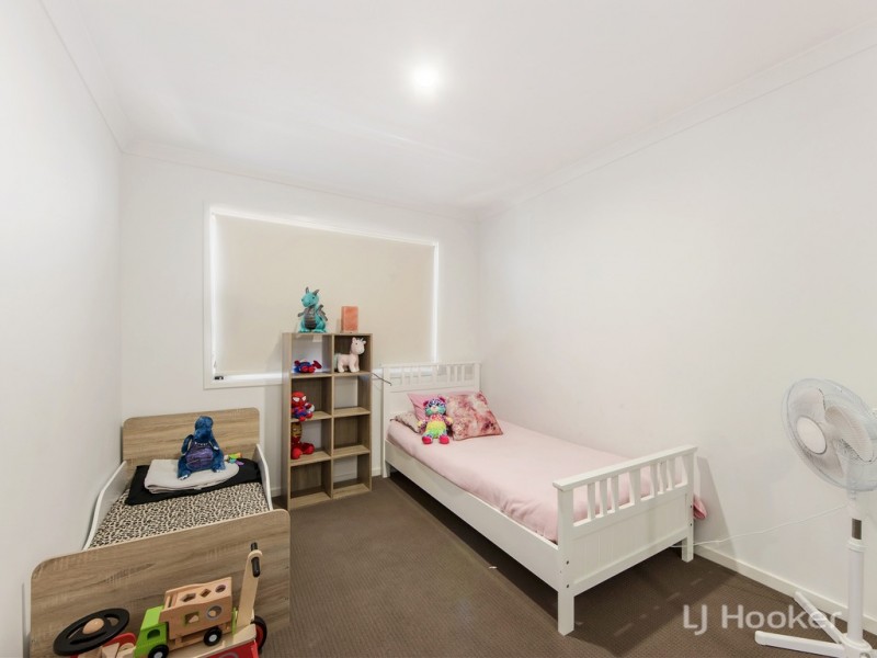 91 Napier Circuit, Silkstone QLD 4304