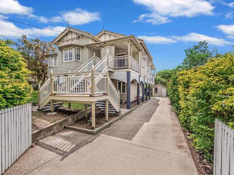 4 Jackes Street, Eastern Heights QLD 4305