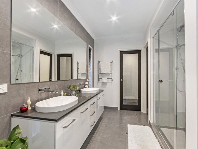 20 FREEDOM CRESCENT, South Ripley QLD 4306