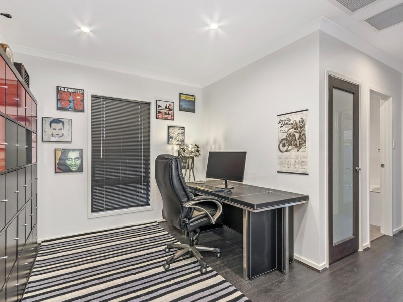 20 FREEDOM CRESCENT, South Ripley QLD 4306