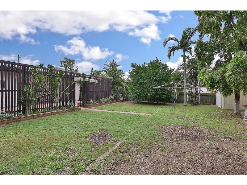 14 Watsonia Dr, Leichhardt QLD 4305