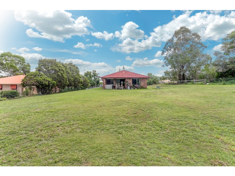 76 Rose Ave, Minden QLD 4311