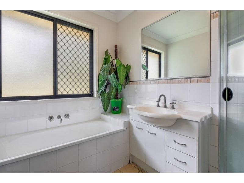 76 Rose Ave, Minden QLD 4311