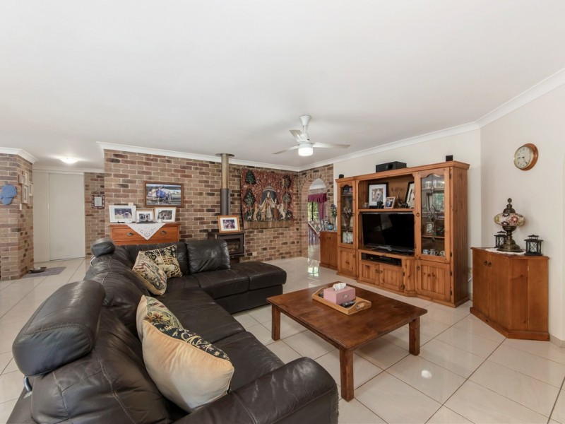 43 Gatton St, Grandchester QLD 4340