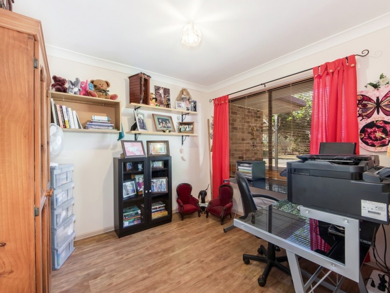 43 Gatton St, Grandchester QLD 4340