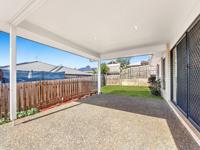 19 Cowie Street, Deebing Heights QLD 4306