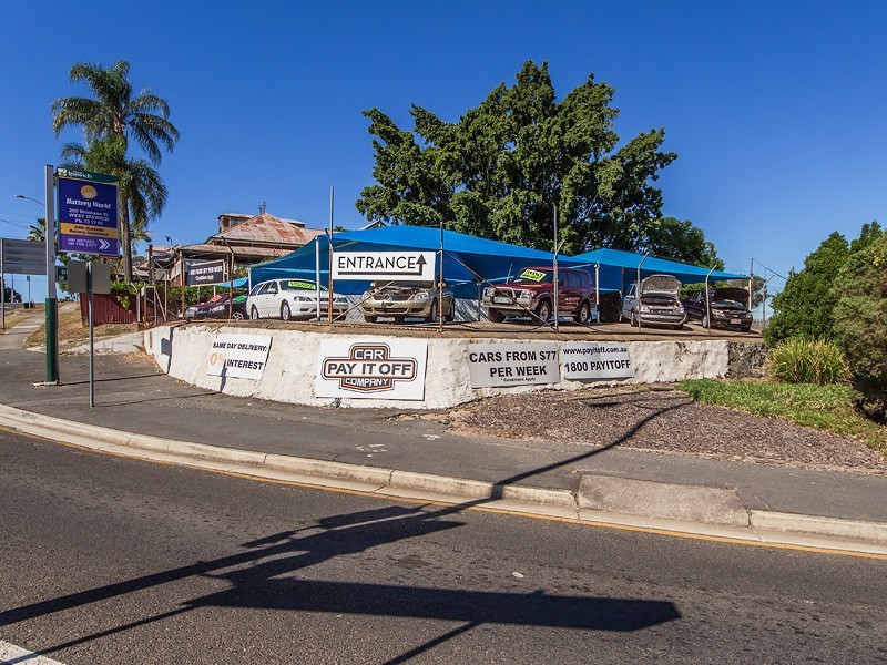 218 Brisbane Street, West Ipswich QLD 4305