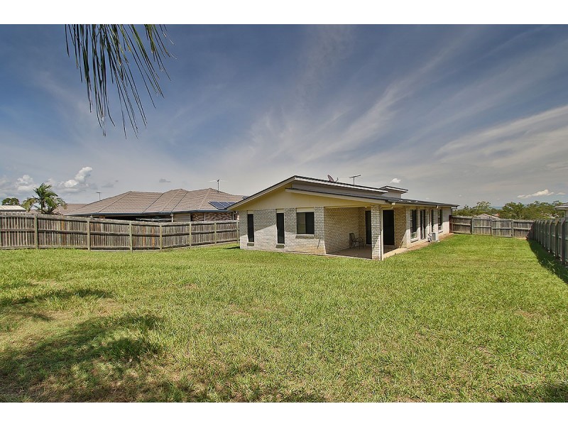 19 Benjamin Court, Yamanto QLD 4305