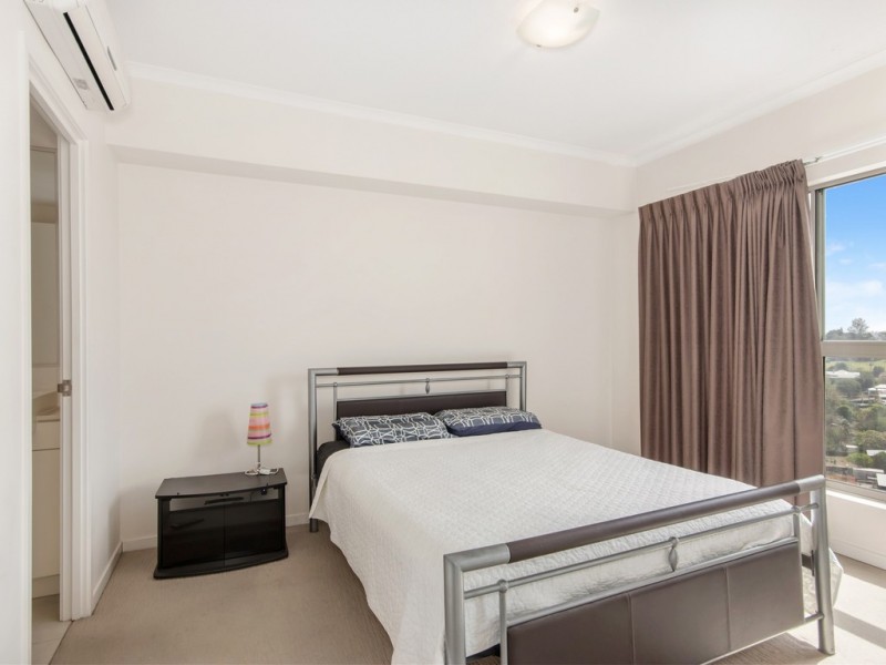 1104 / 1 West Street “Oaks Aspire Apartments”, Ipswich QLD 4305