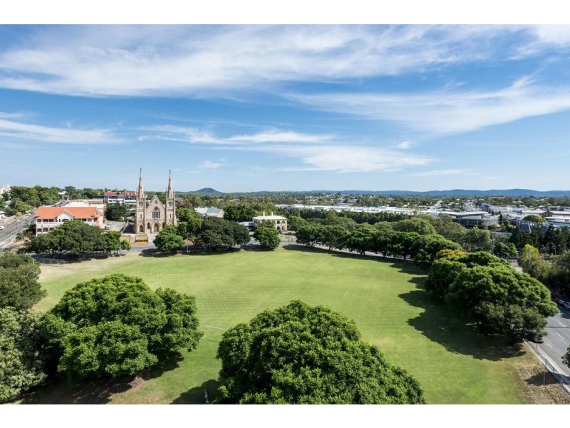 1104 / 1 West Street “Oaks Aspire Apartments”, Ipswich QLD 4305