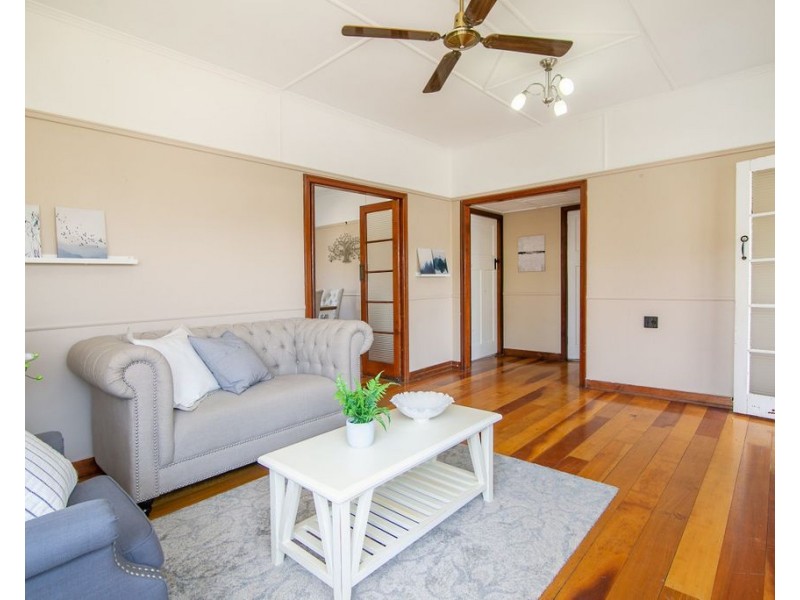 5 Kruger Street, Booval QLD 4304