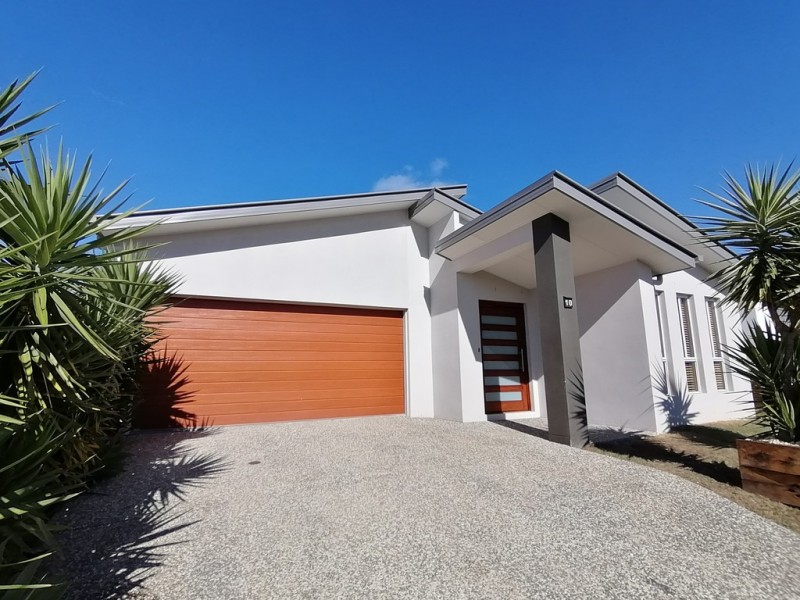 10 Bowerbird Street, Deebing Heights QLD 4306