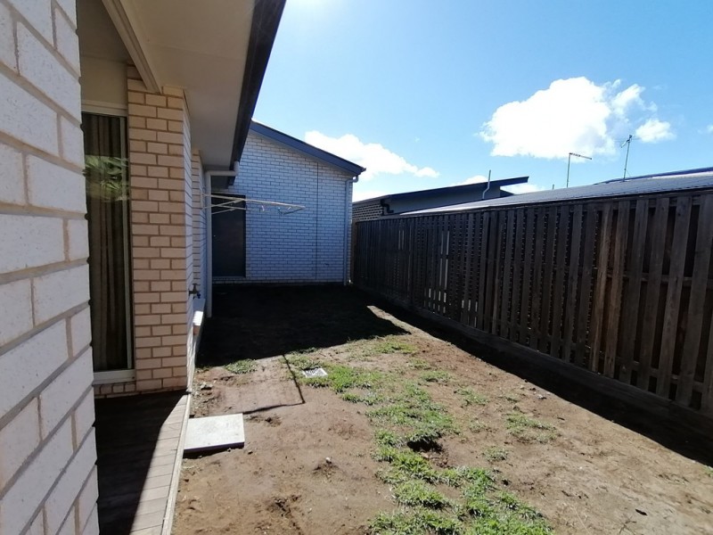 10 Bowerbird Street, Deebing Heights QLD 4306