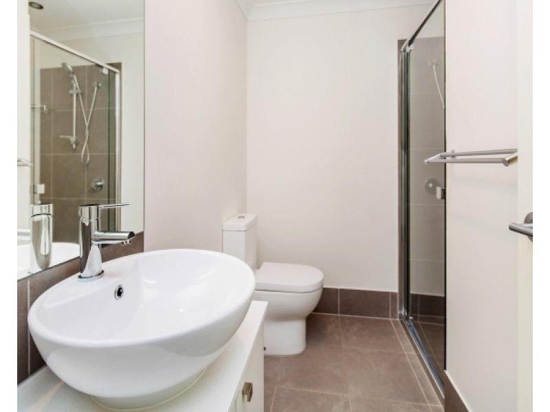 18 Eucalyptus Crescent, Ripley QLD 4306