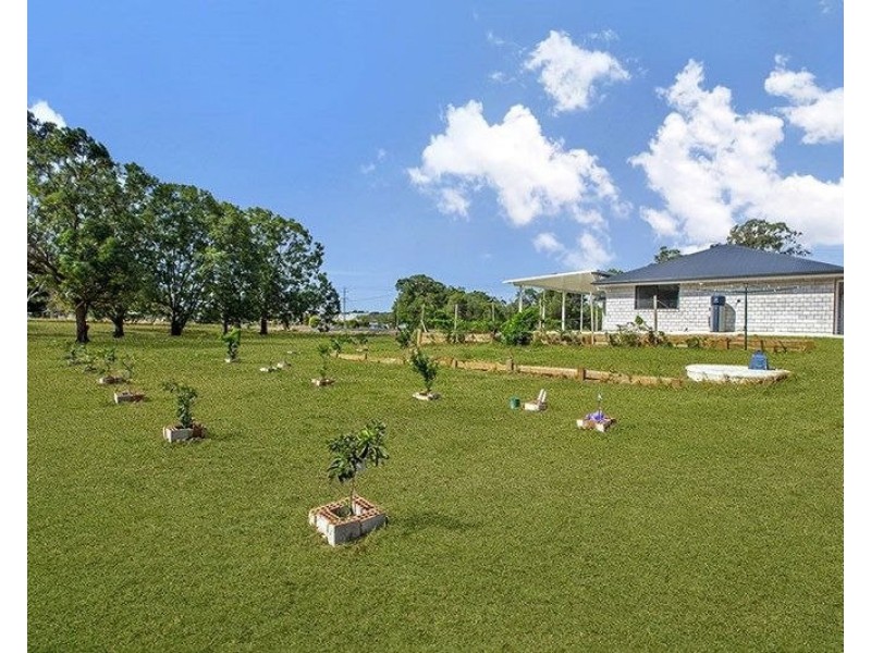 996 Lowood Minden Rd, Minden QLD 4311