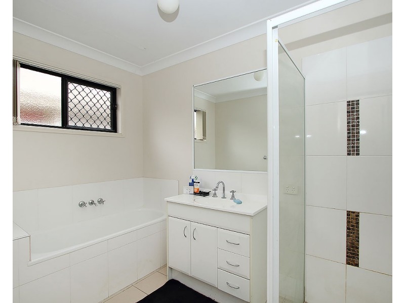 2 Heit Court, North Booval QLD 4304