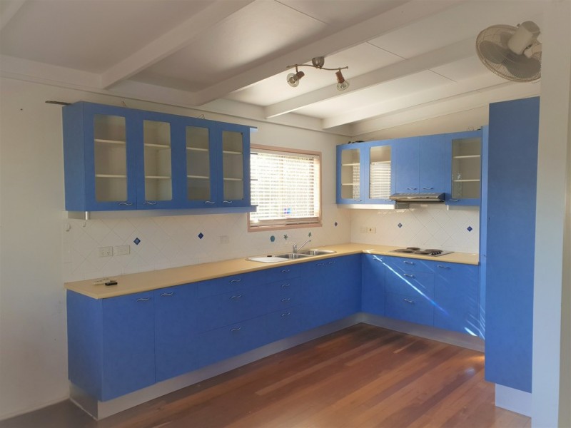 28a Lusitania Street, Newtown QLD 4305