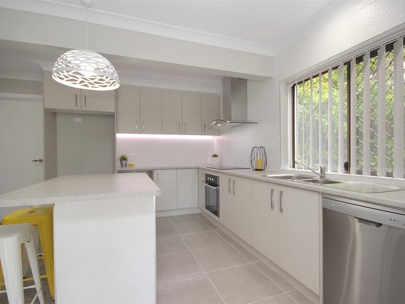 8 Railway Street, East Ipswich QLD 4305