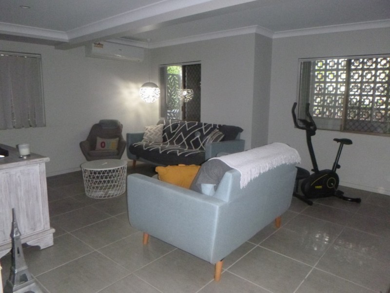 8 Railway Street, East Ipswich QLD 4305