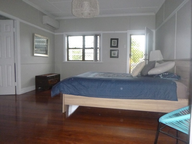 8 Railway Street, East Ipswich QLD 4305