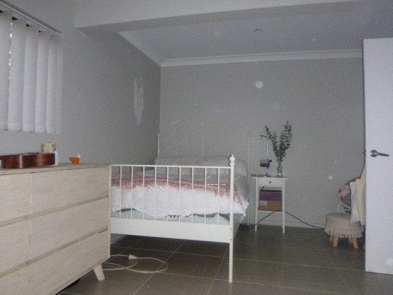 8 Railway Street, East Ipswich QLD 4305