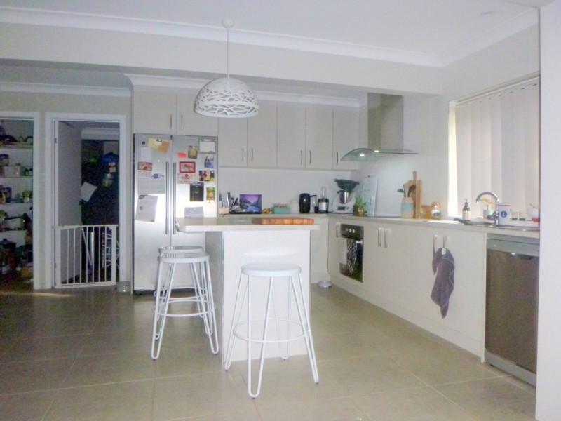 8 Railway Street, East Ipswich QLD 4305