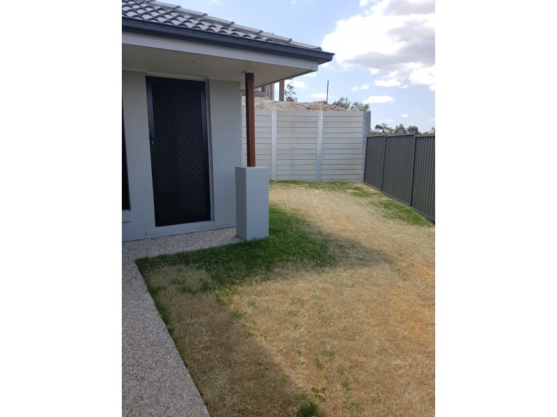 2/2 Sapphire Street, Brassall QLD 4305