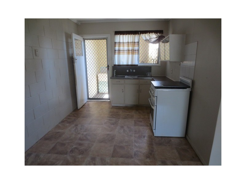 1/63 Downs Street, Ipswich QLD 4305