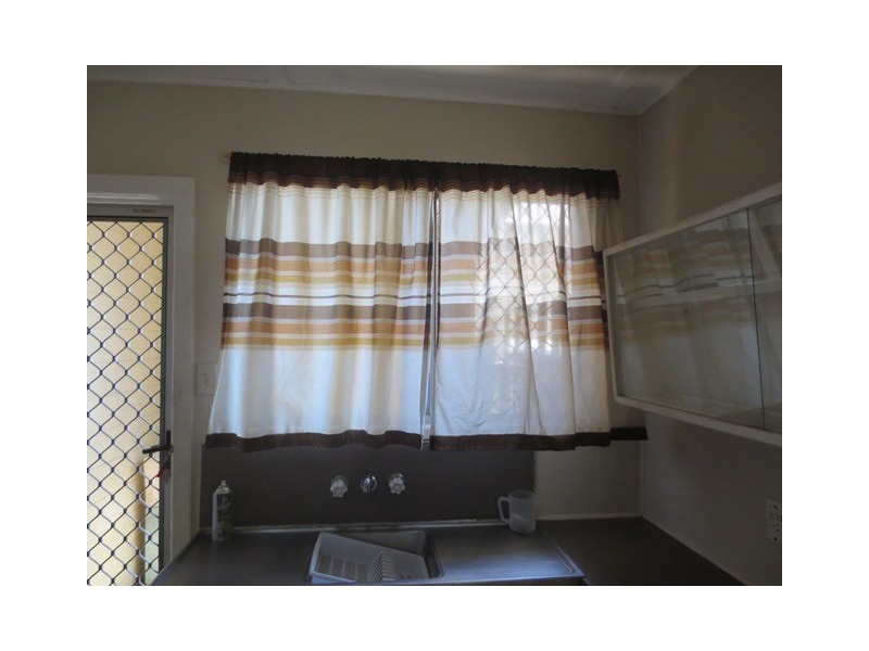 1/63 Downs Street, Ipswich QLD 4305