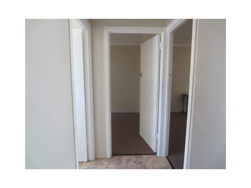 1/63 Downs Street, Ipswich QLD 4305