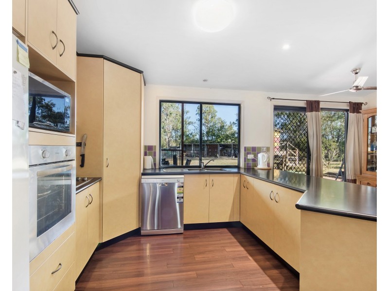 2-12 Ipswich St, Grandchester QLD 4340
