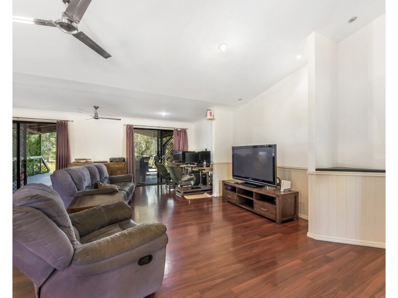 2-12 Ipswich St, Grandchester QLD 4340