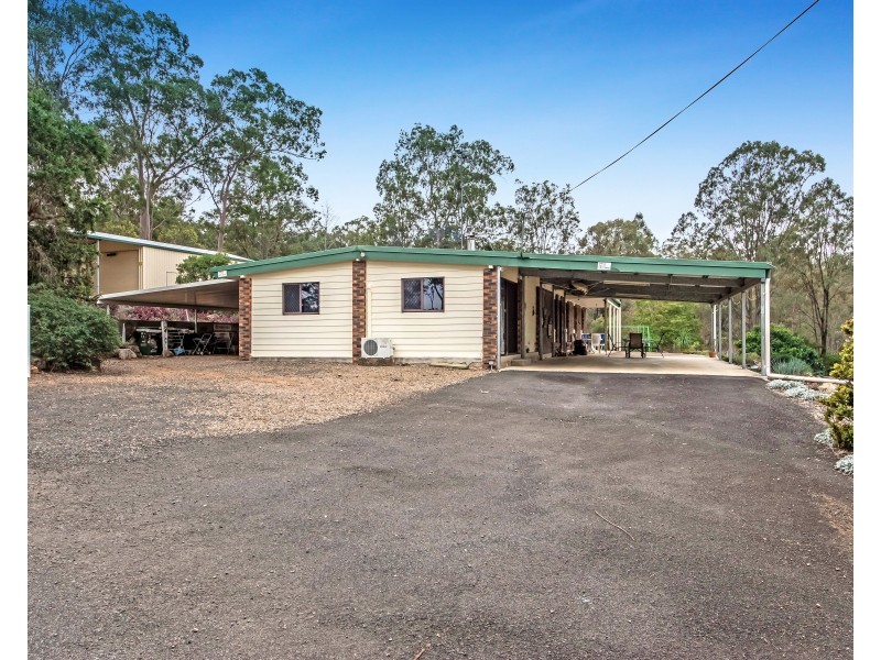 17 Alfred St, Grandchester QLD 4340