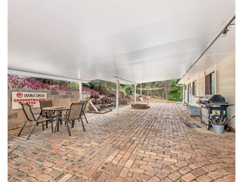 17 Alfred St, Grandchester QLD 4340