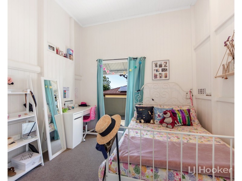 116 Robertson Road, Eastern Heights QLD 4305