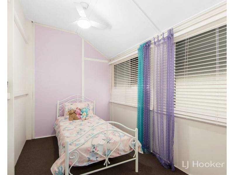 116 Robertson Road, Eastern Heights QLD 4305
