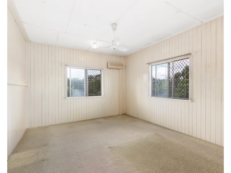 106 John St, Rosewood QLD 4340