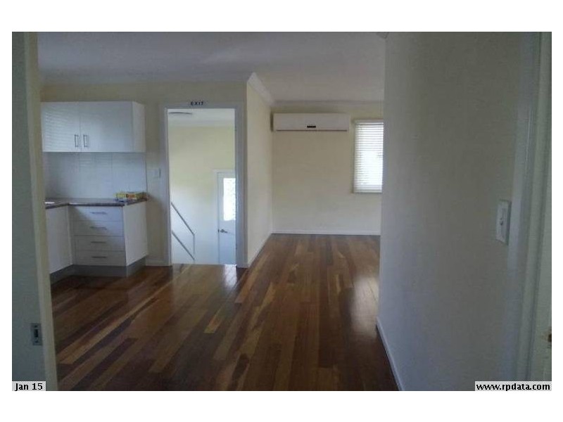 7 Logan Street, North Booval QLD 4304