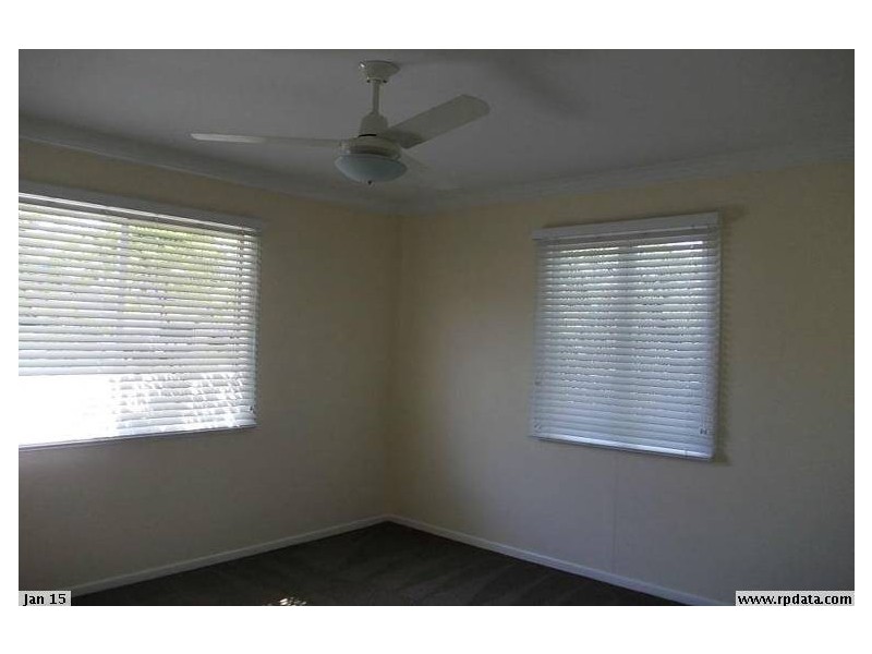 7 Logan Street, North Booval QLD 4304