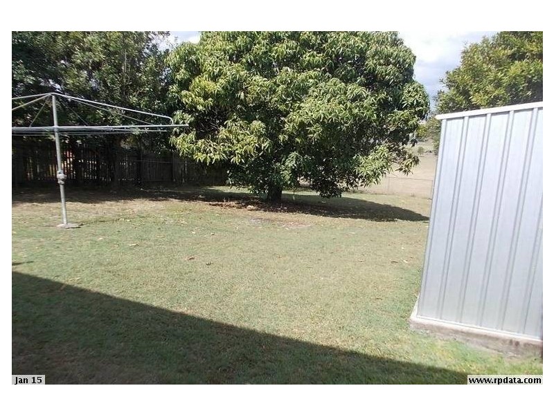 7 Logan Street, North Booval QLD 4304