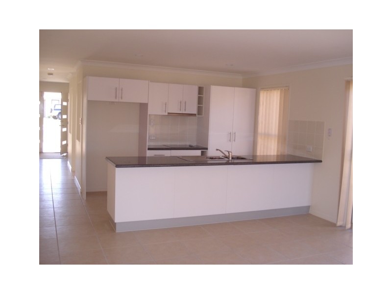 215 Henty Drive, Redbank Plains QLD 4301