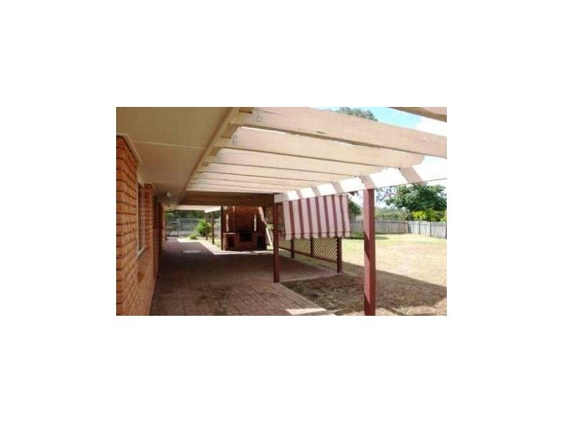 2 Sellars st, Karana Downs QLD 4306