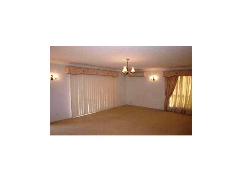 2 Sellars st, Karana Downs QLD 4306