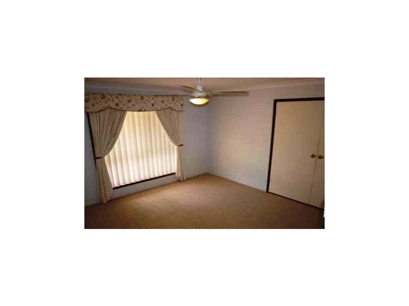 2 Sellars st, Karana Downs QLD 4306