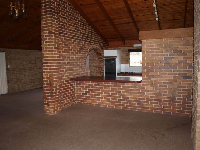 374 Warwick Road, Yamanto QLD 4305