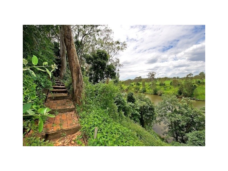 12 Minaji Street, Karana Downs QLD 4306