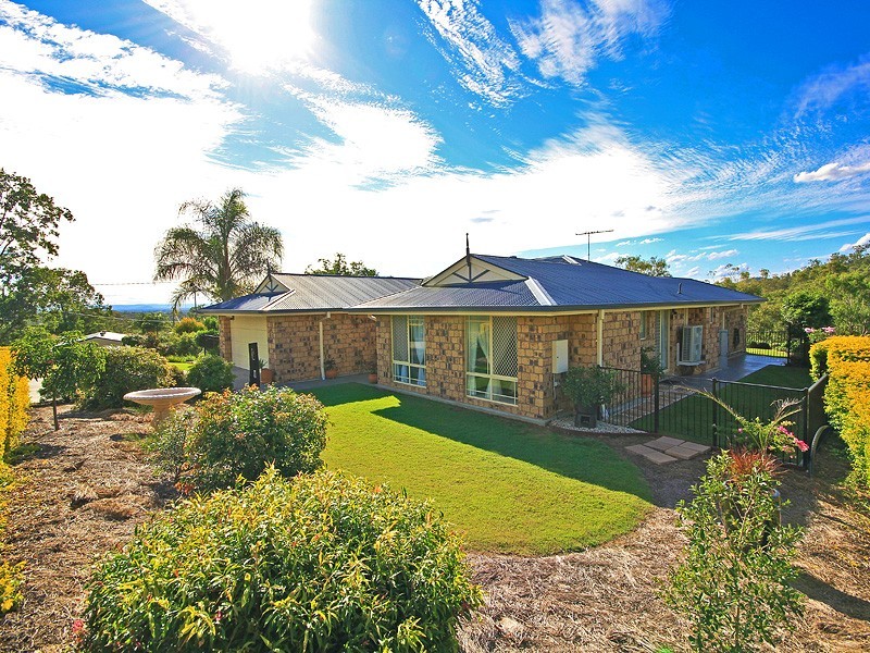 8 Aspera, Fernvale QLD 4306