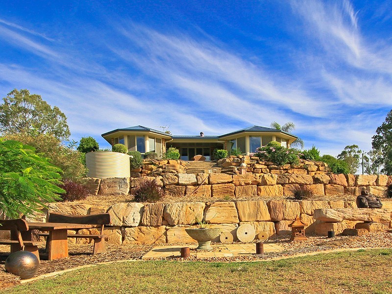 8 Aspera, Fernvale QLD 4306