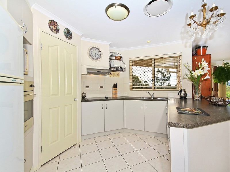 8 Aspera, Fernvale QLD 4306