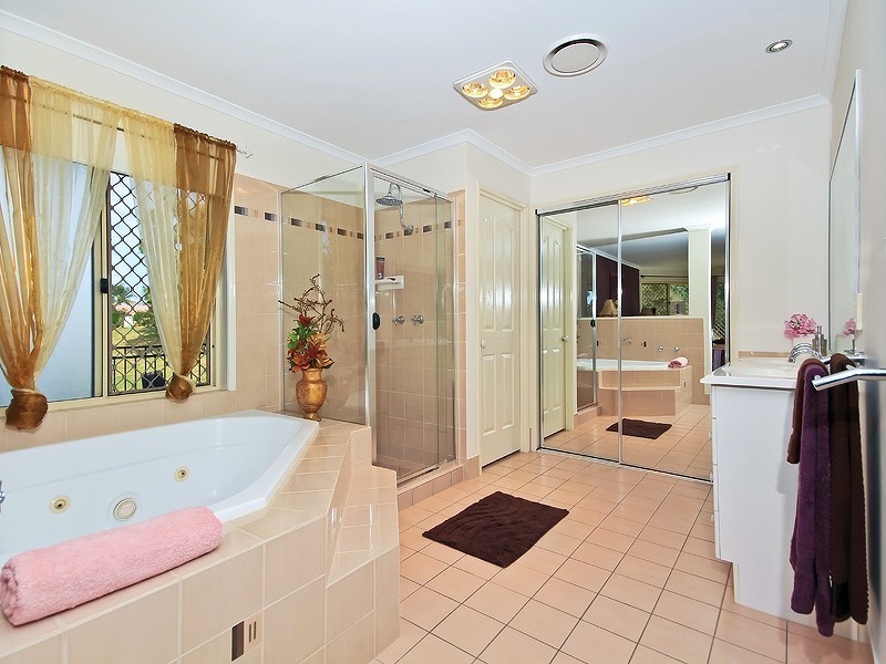 8 Aspera, Fernvale QLD 4306